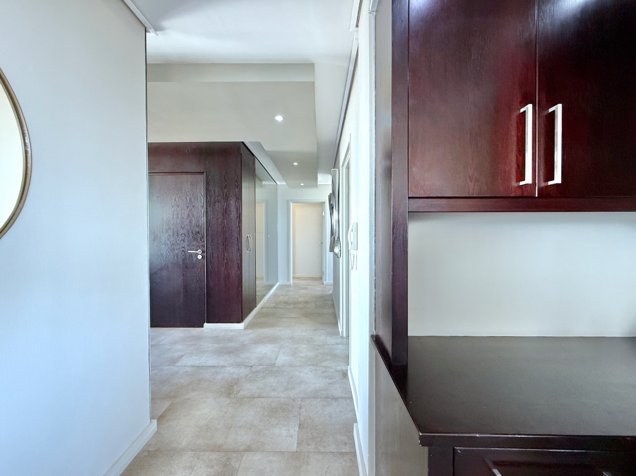 3 Bedroom Property for Sale in Waves Edge Western Cape